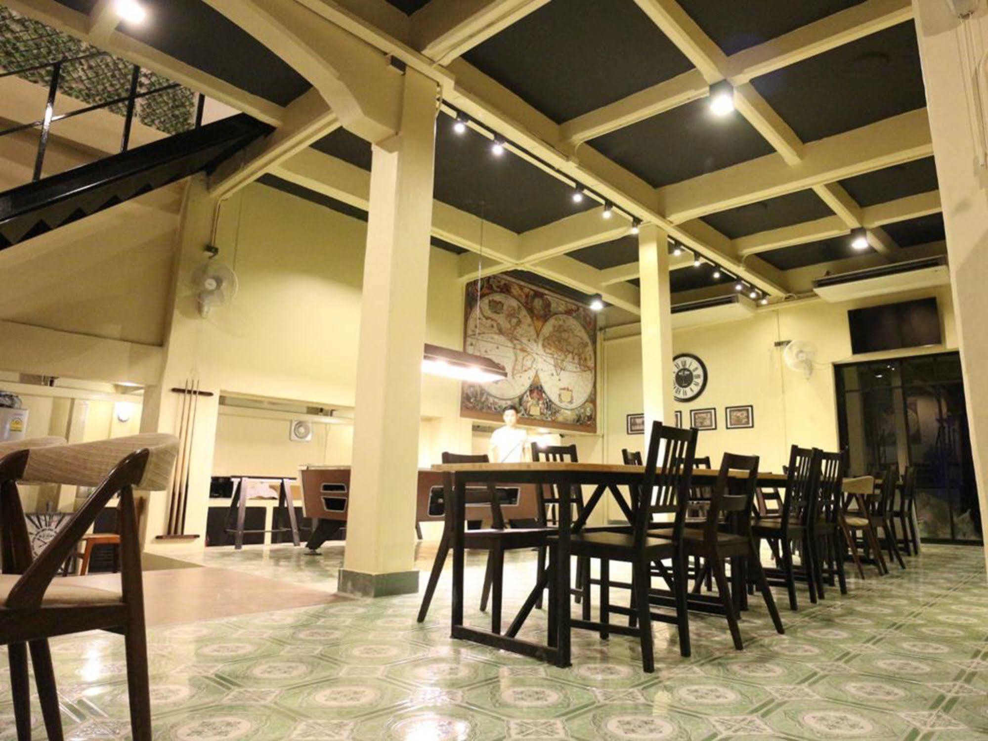 Oldtown Hostel Bangkok Luaran gambar